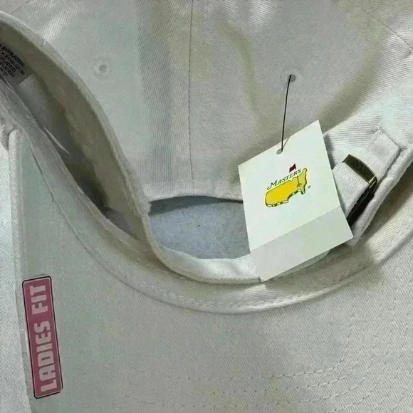 NWT - 2022 Women's Masters Golf White w/Pink Hat - Picture 2 of 4